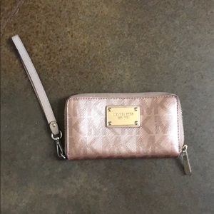 MIcheal Kors rose gold wallet